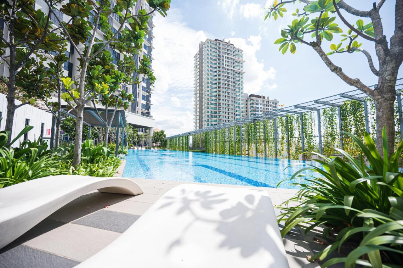 Highpark Suites By Airhost Petaling Jaya Exterior photo